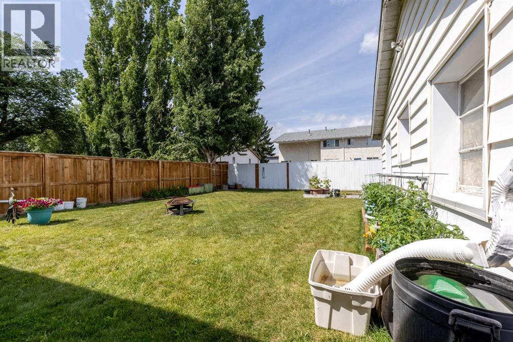 Single Family House Bungalow for Sale in  Dieppe Boulevard S Glendale Lethbridge 