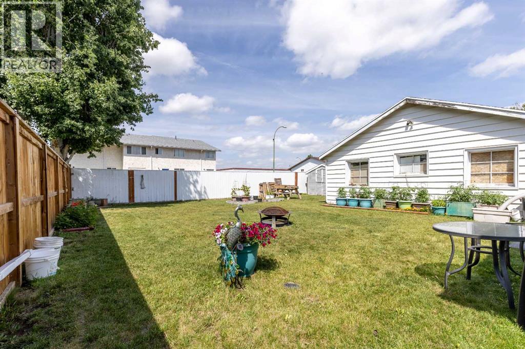 Single Family House Bungalow for Sale in  Dieppe Boulevard S Glendale Lethbridge 