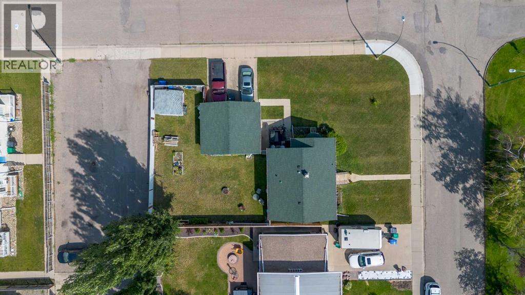 Single Family House Bungalow for Sale in  Dieppe Boulevard S Glendale Lethbridge 