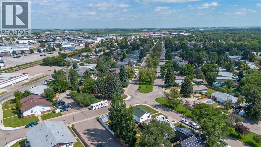 Single Family House Bungalow for Sale in  Dieppe Boulevard S Glendale Lethbridge 