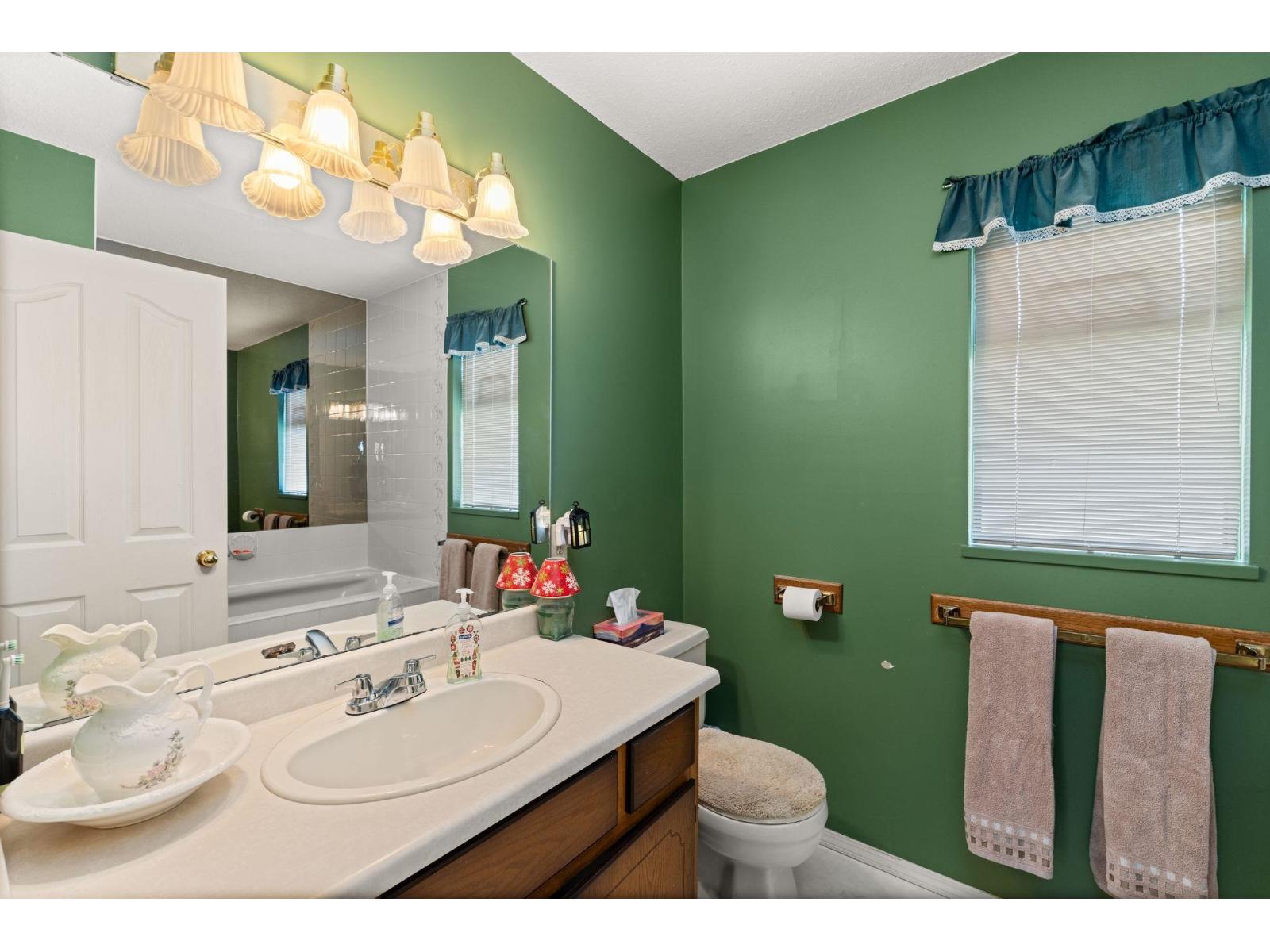 Photo 18 of 7387 131 A Street, Surrey BC