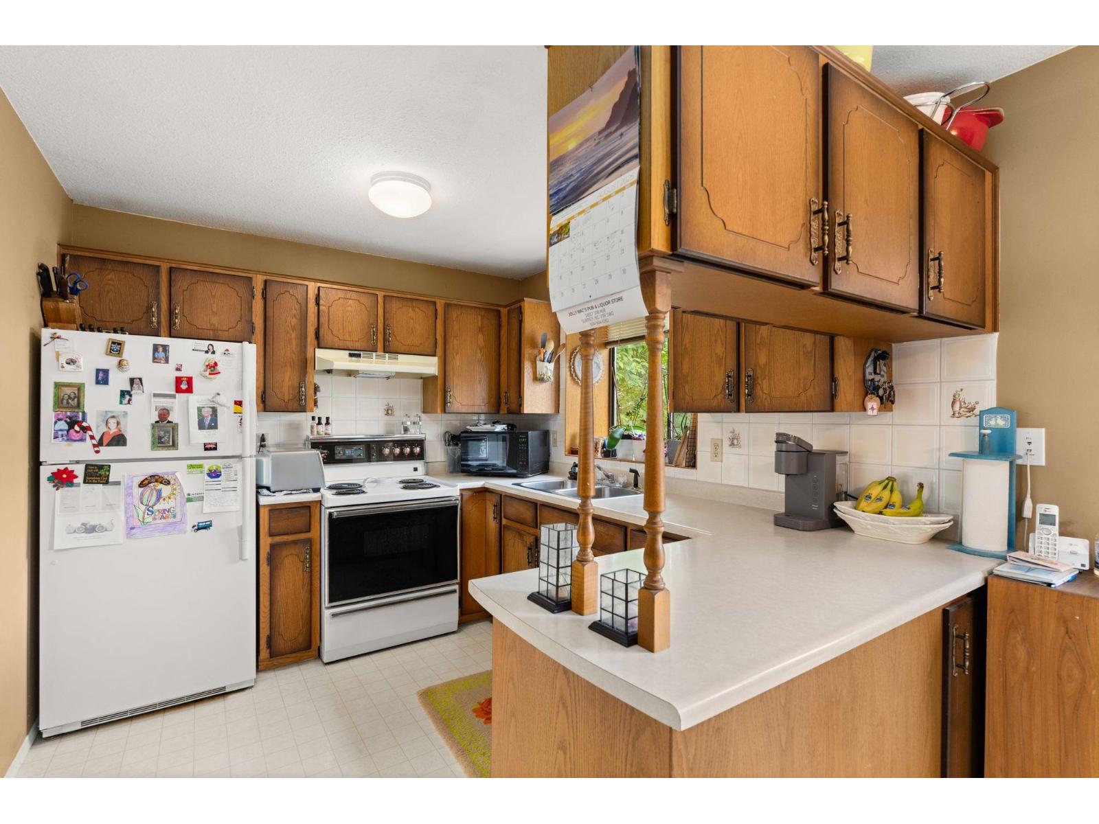 Photo 8 of 7387 131 A Street, Surrey BC