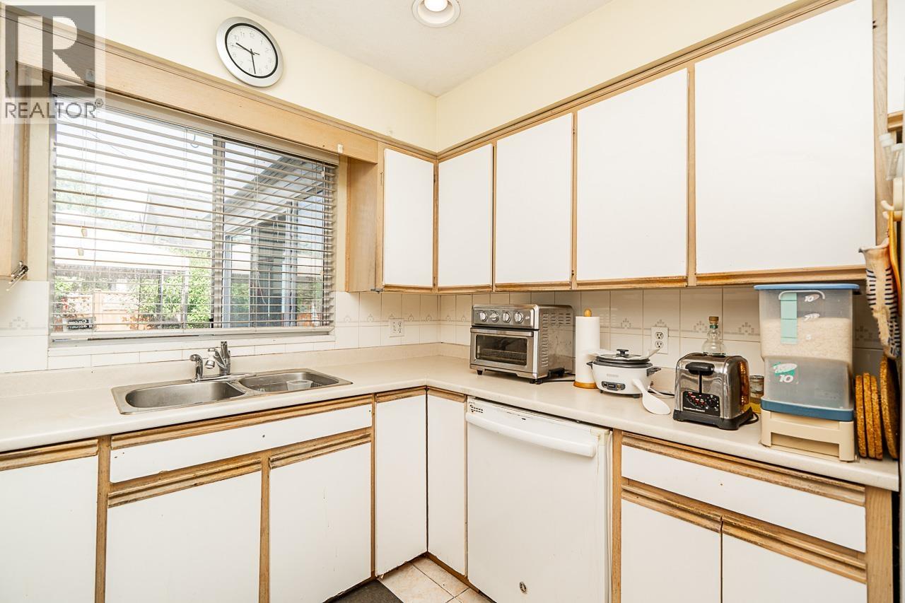Photo 11 of 11131 4th Avenue, Richmond BC