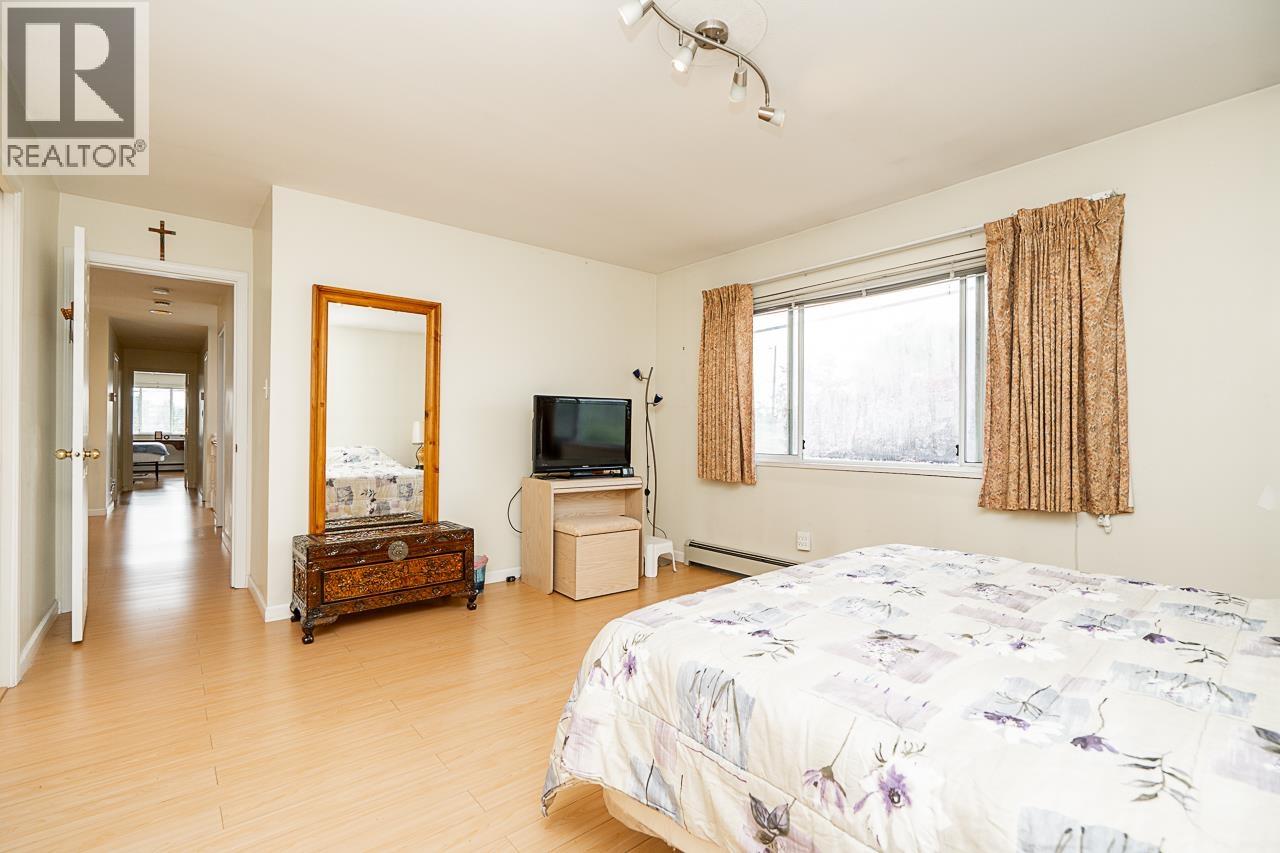 Photo 16 of 11131 4th Avenue, Richmond BC