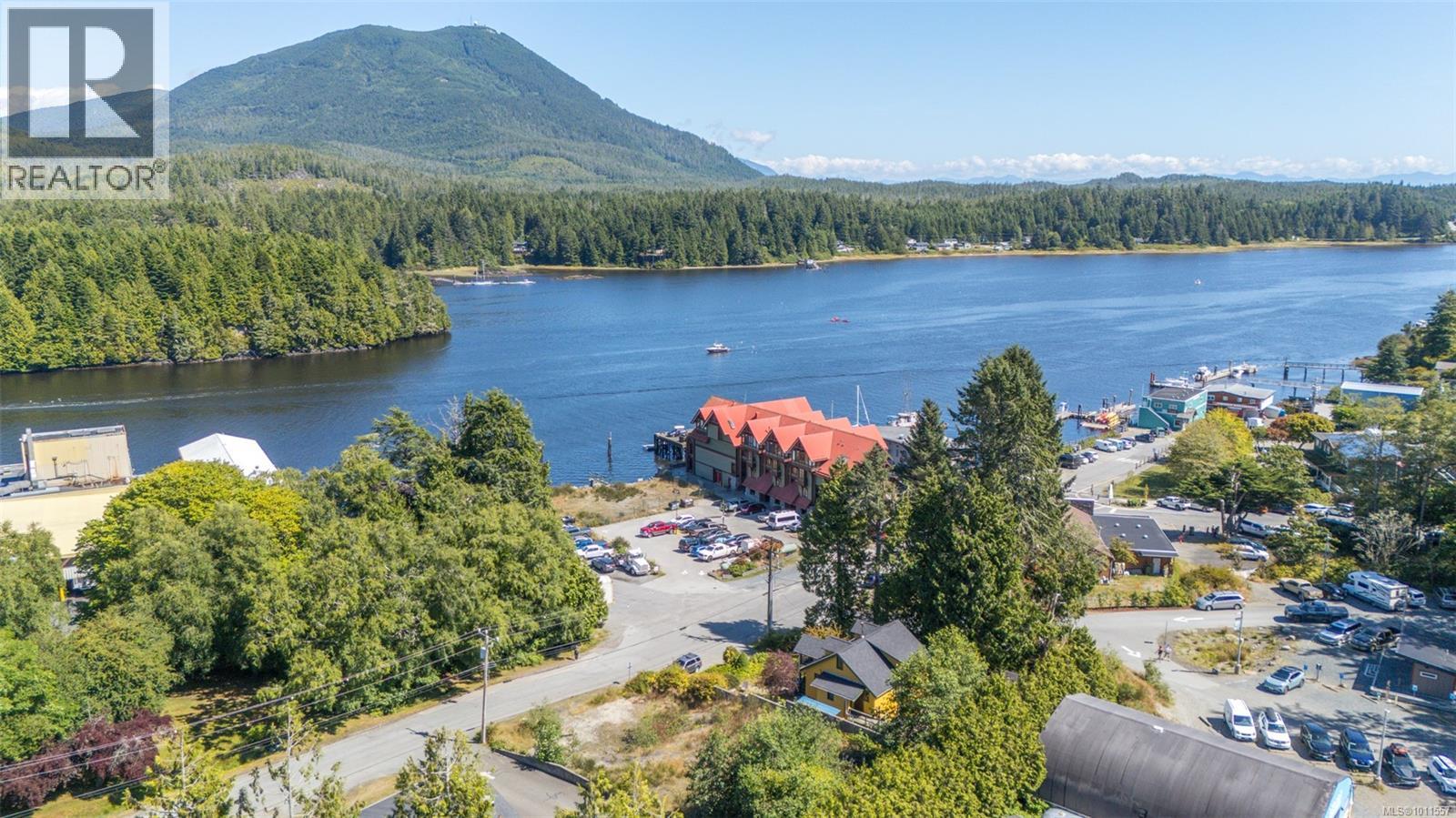 1672 Cedar Rd, Ucluelet