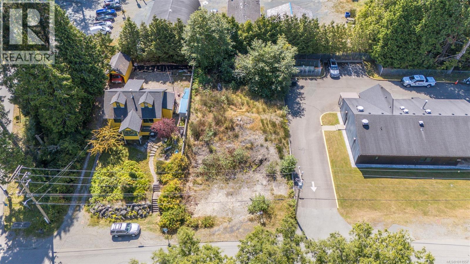 1672 Cedar Rd, Ucluelet