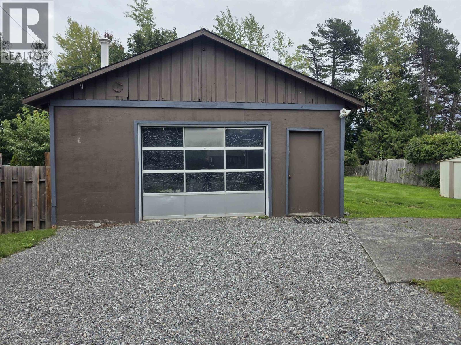 2706 KEEFER STREET, Terrace