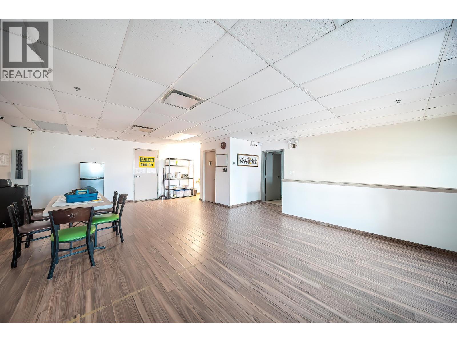 Business in Richmond - Image 15