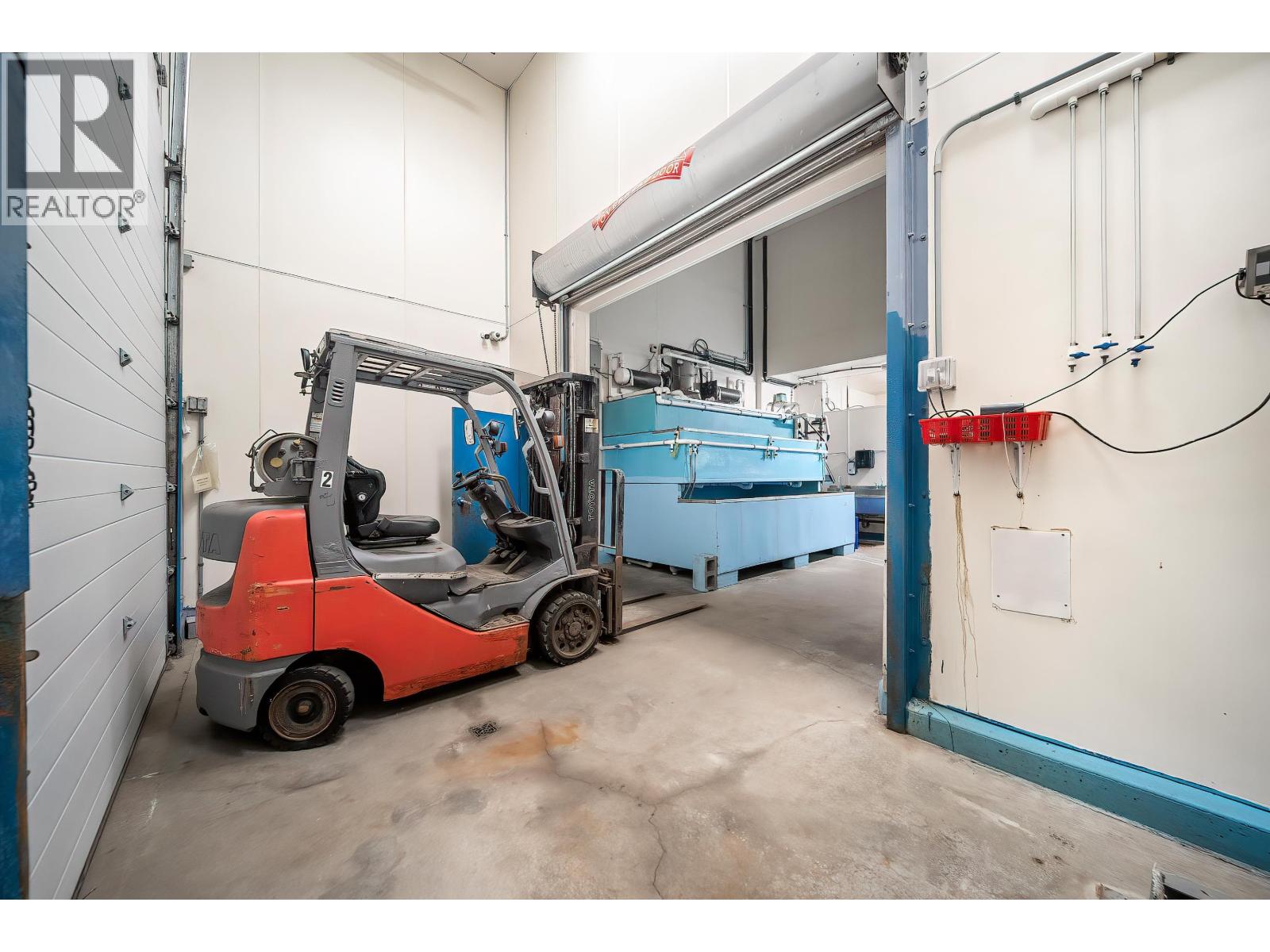 Business in Richmond - Image 24