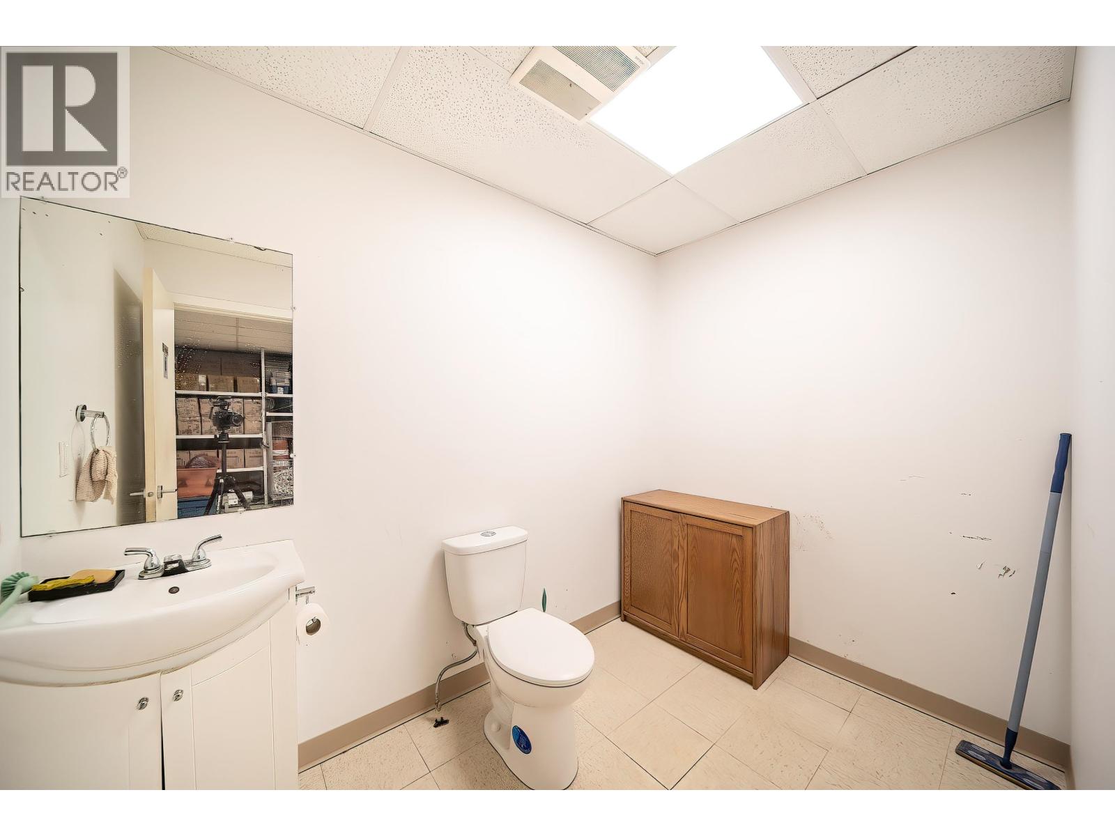 Business in Richmond - Image 10