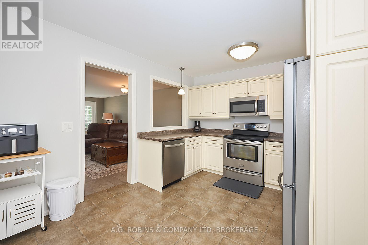 Photo 24 of 3 495 Linwell Road, St Catharines ON
