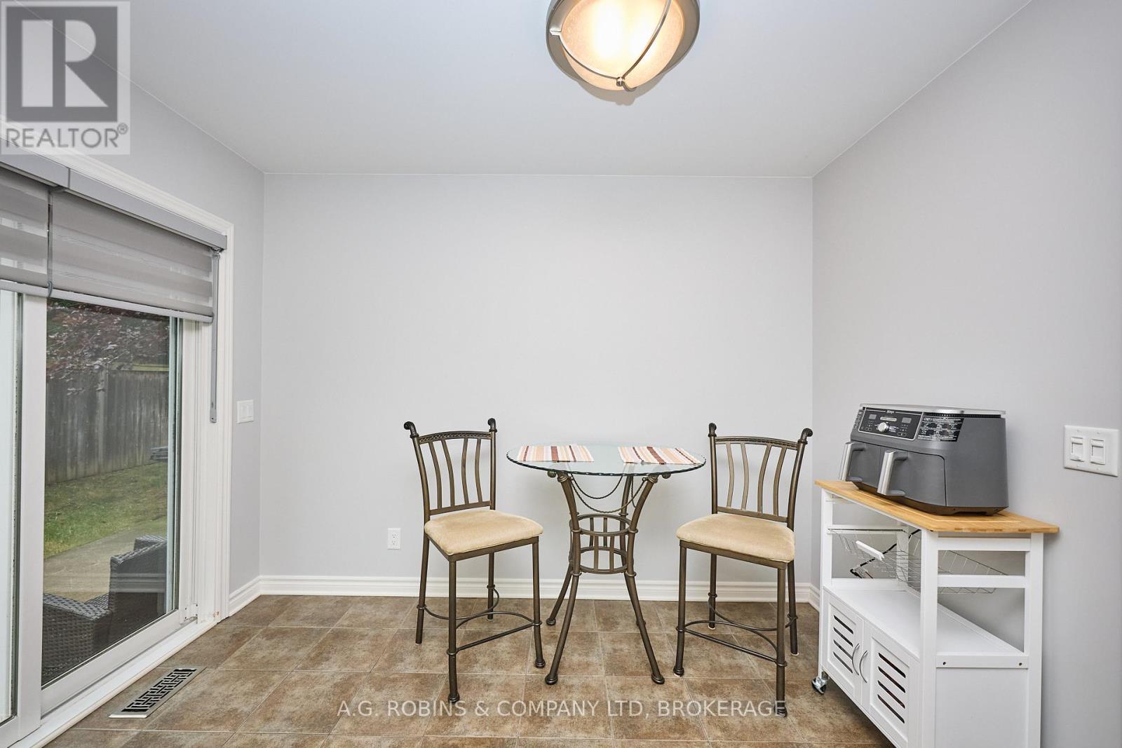 Photo 13 of 3 495 Linwell Road, St Catharines ON