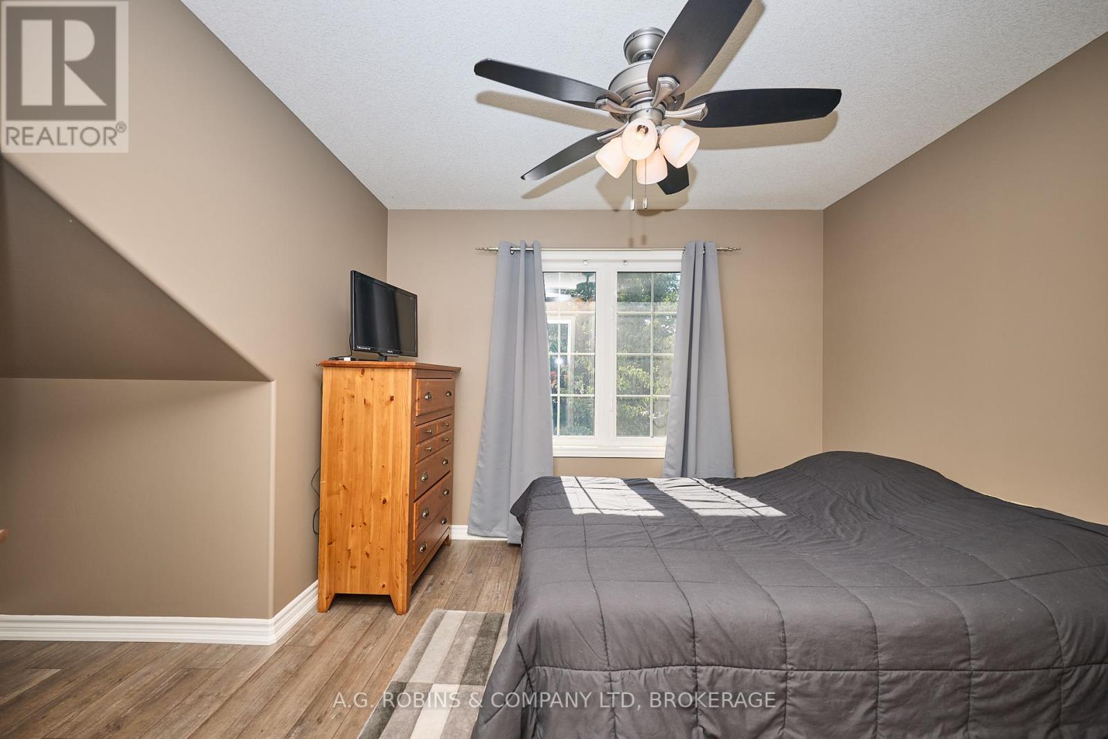 Photo 10 of 3 495 Linwell Road, St Catharines ON