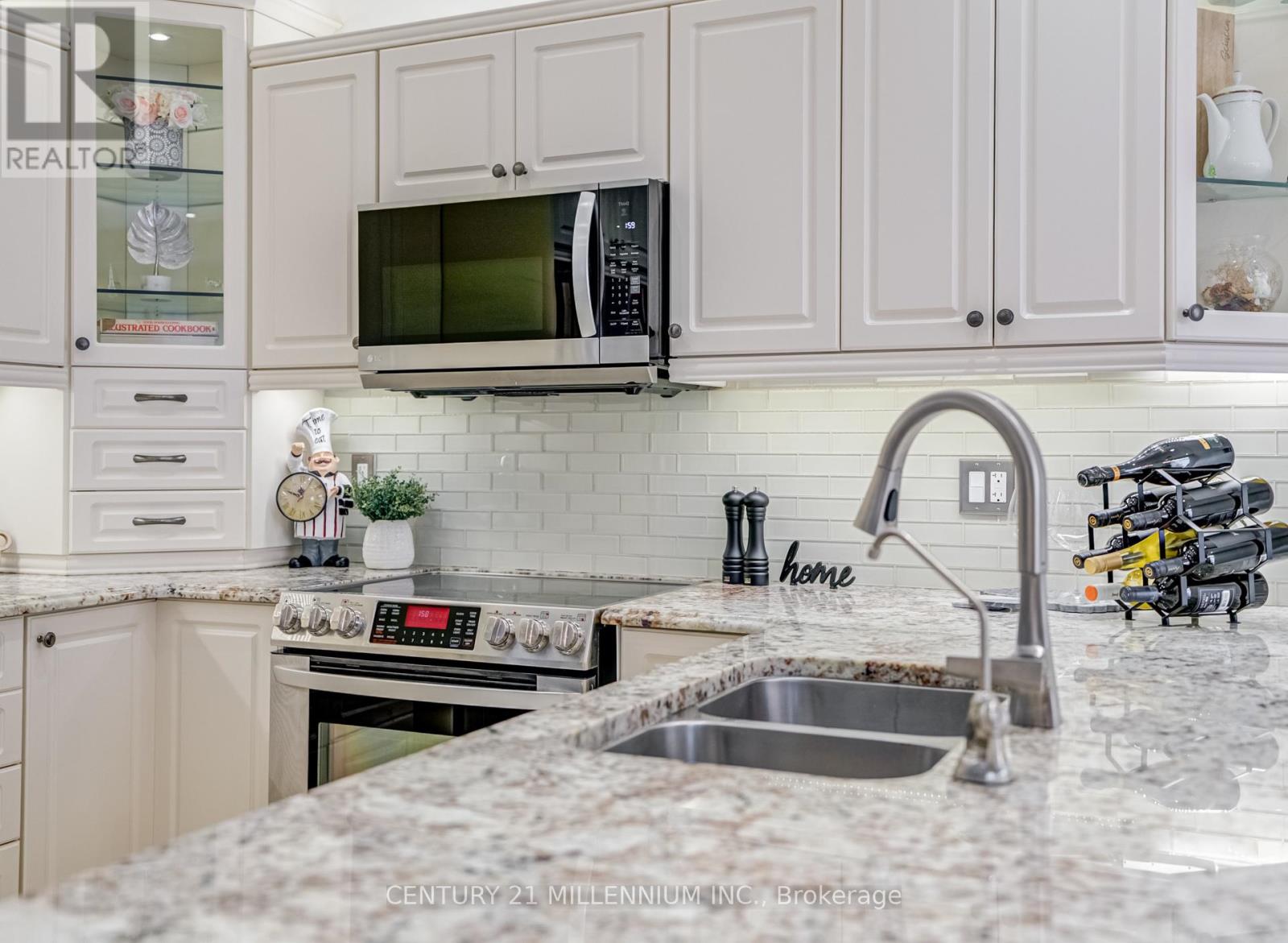 Photo 12 of 69 Preston Drive, Orangeville ON