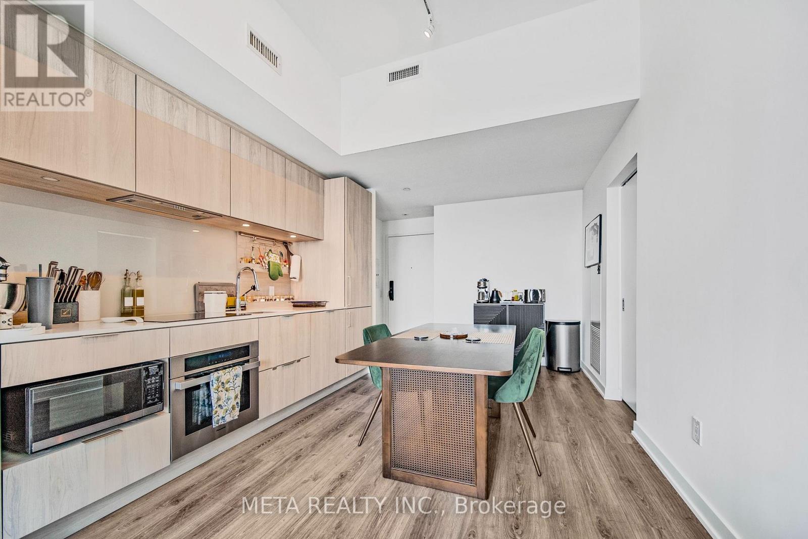 Photo 1 of 1412 28 Ann Street, Mississauga ON