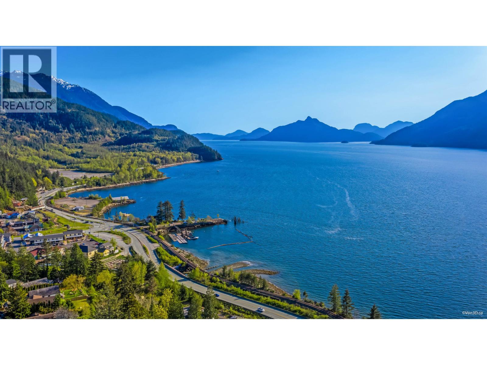 685 COPPER DRIVE, Squamish