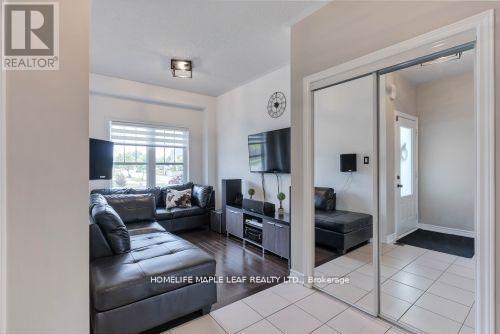 Photo 6 of 361 Wallace Street, Shelburne ON