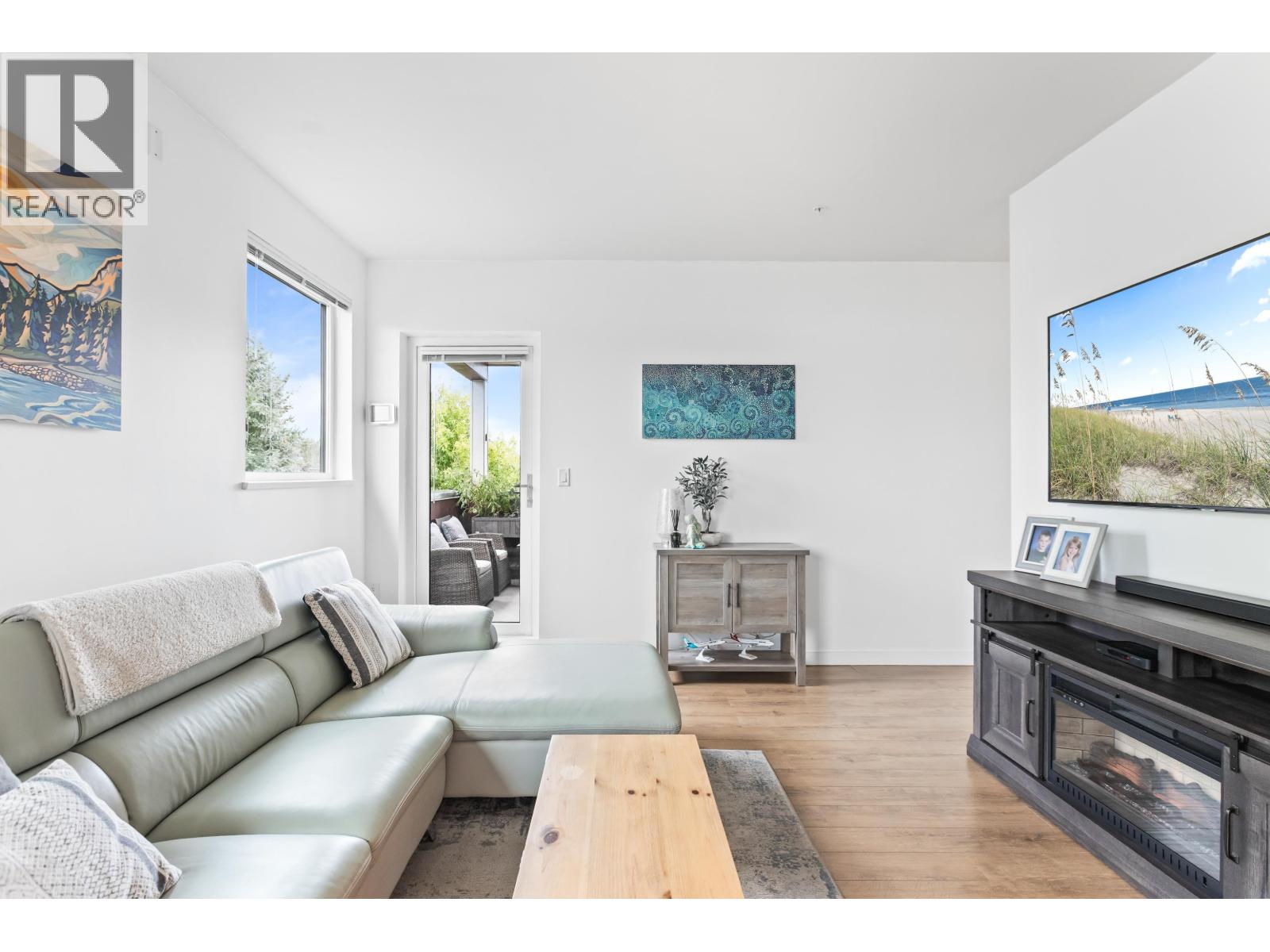 Photo 13 of 307 20331 Dewdney Trunk Road, Maple Ridge BC