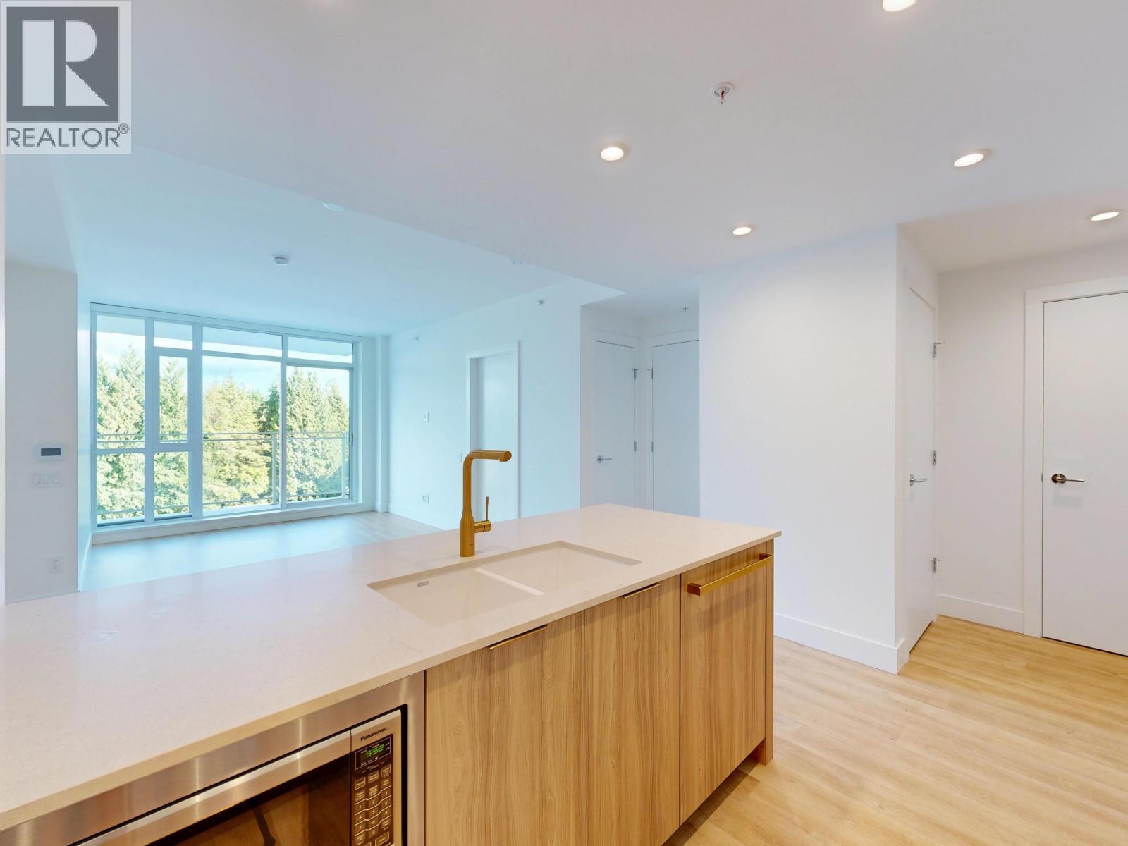 Photo 27 of 401 2385 Emery Court, North Vancouver BC