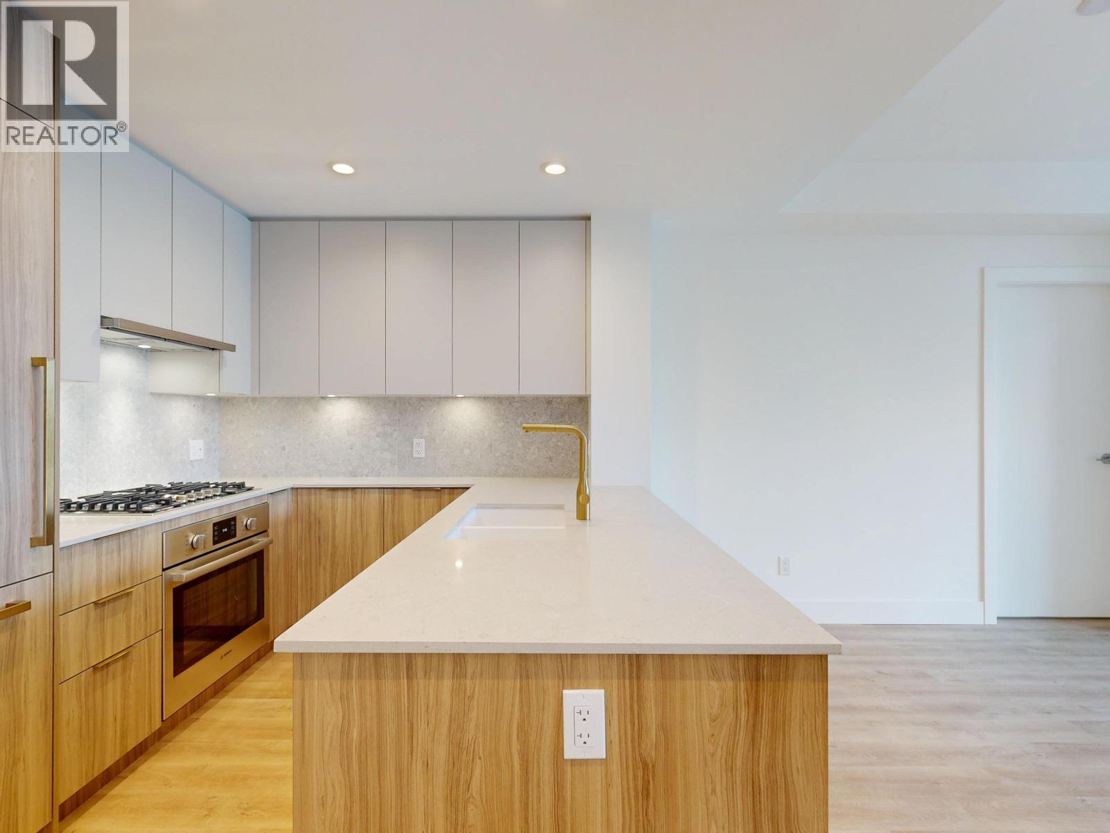 Photo 23 of 401 2385 Emery Court, North Vancouver BC