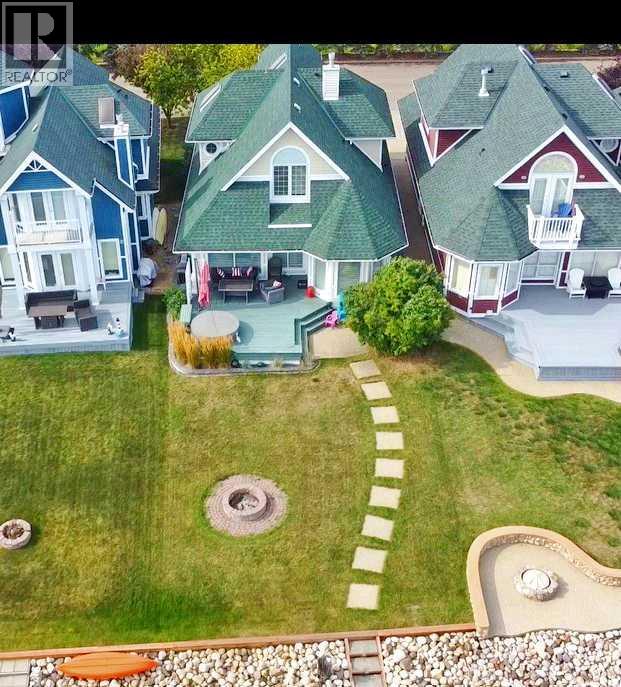 Photo 4 of 308 Marina Bay Place, Sylvan Lake AB