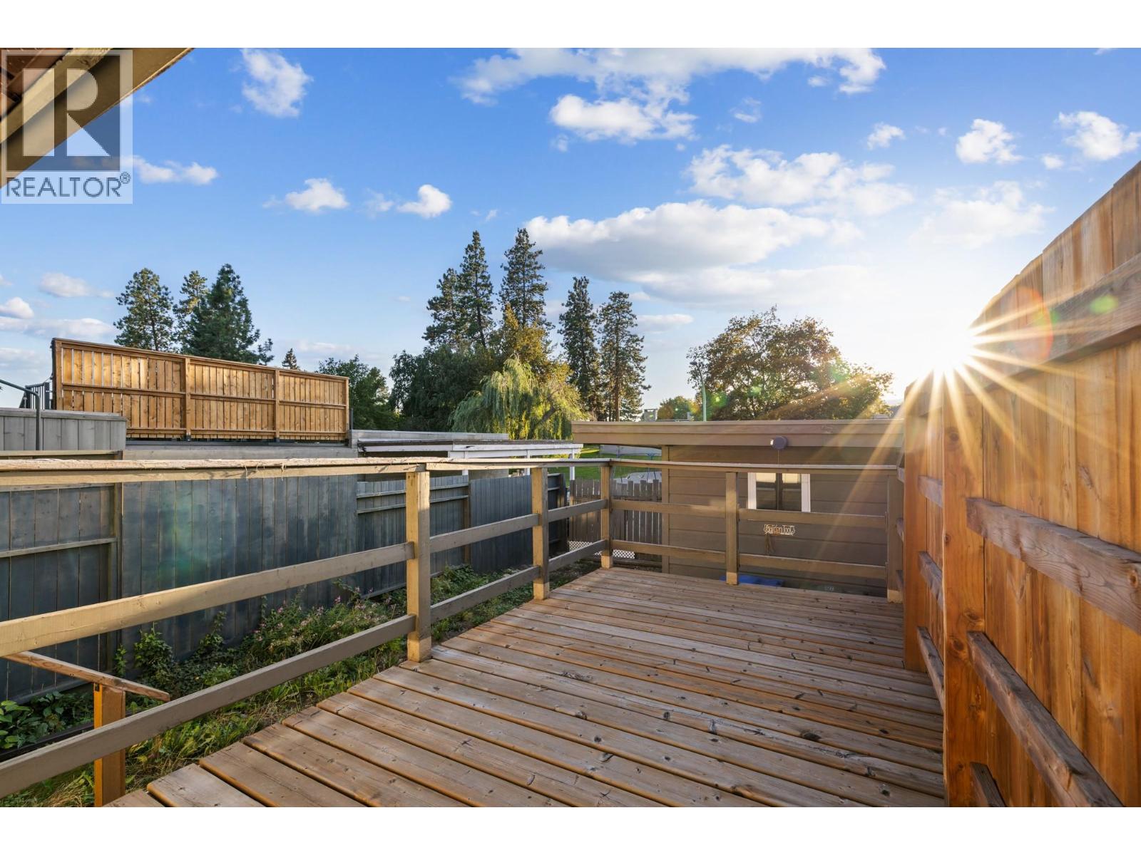 Photo 28 of 1040 Glenmore Drive, Kelowna BC