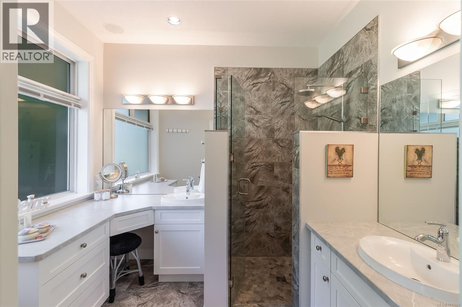Photo 28 of 1195 Roberton Blvd, French Creek BC