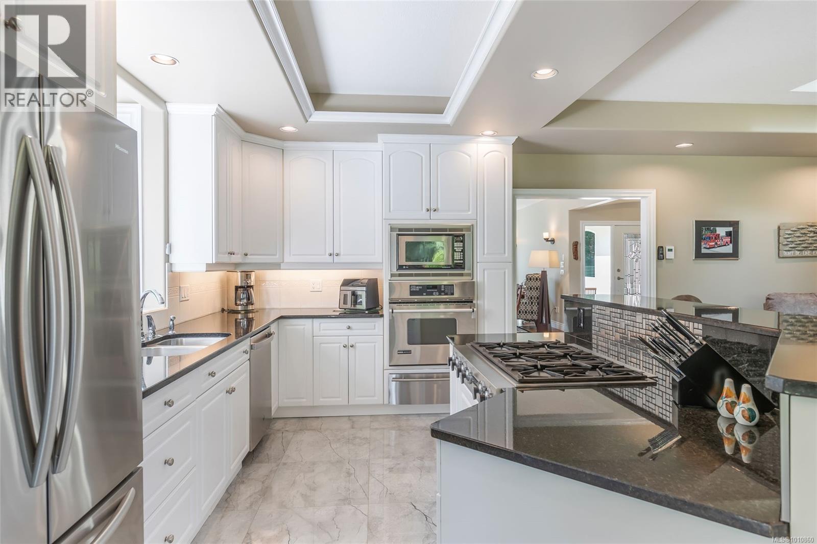 Photo 31 of 1195 Roberton Blvd, French Creek BC