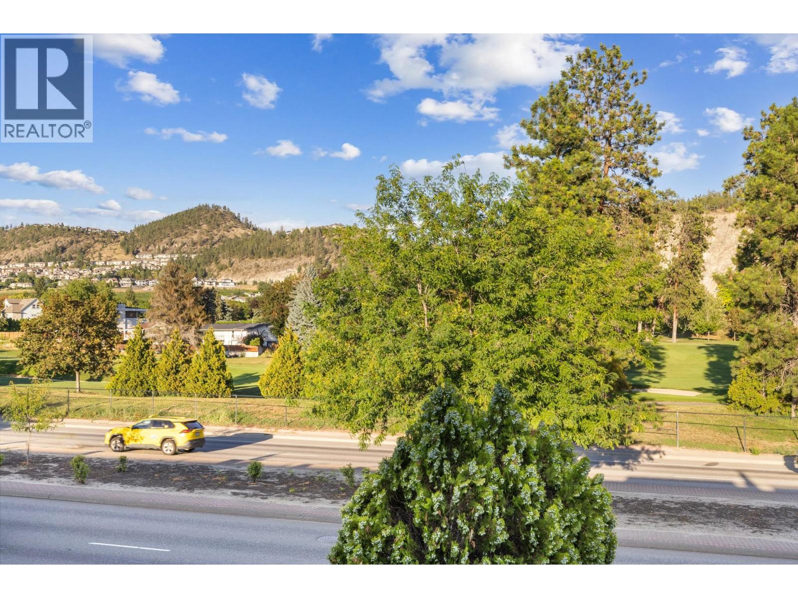 Photo 34 of 1040 Glenmore Drive, Kelowna BC