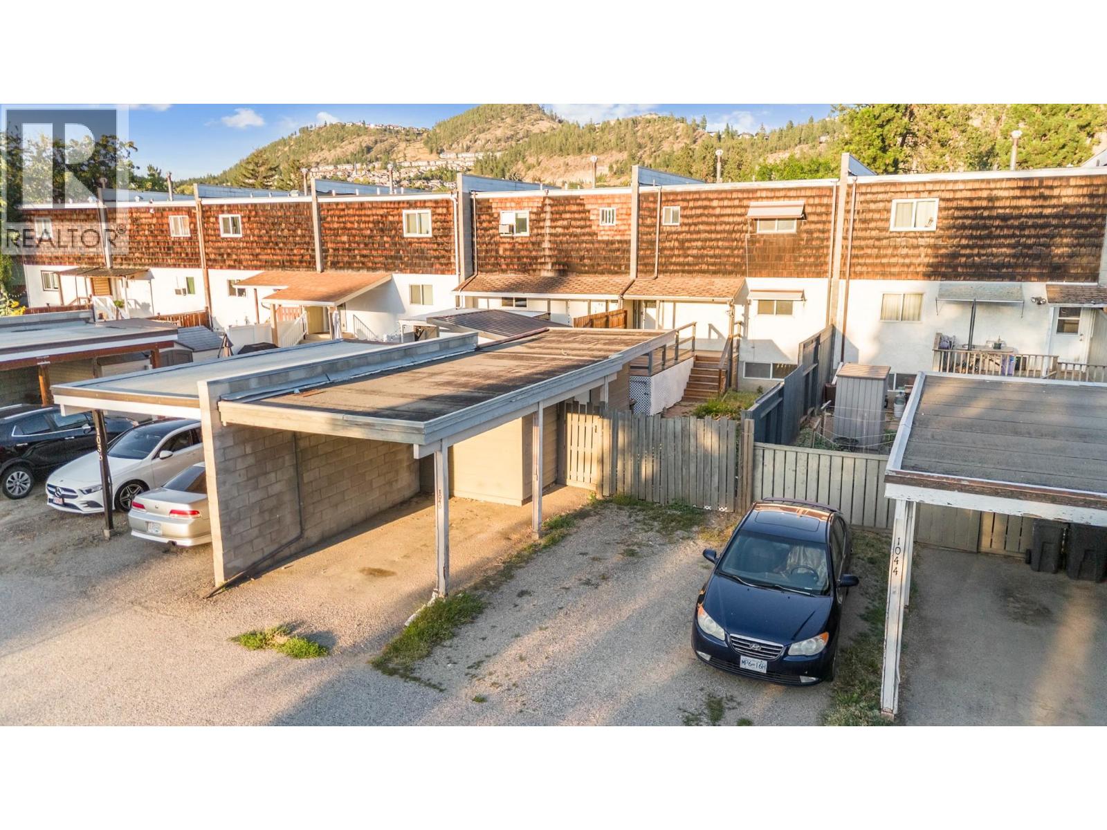 Photo 24 of 1040 Glenmore Drive, Kelowna BC