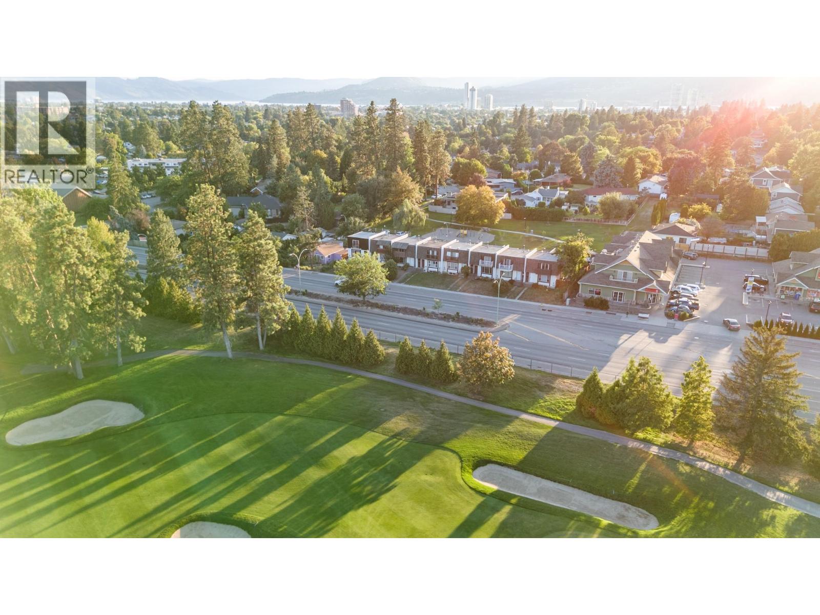 Photo 11 of 1040 Glenmore Drive, Kelowna BC