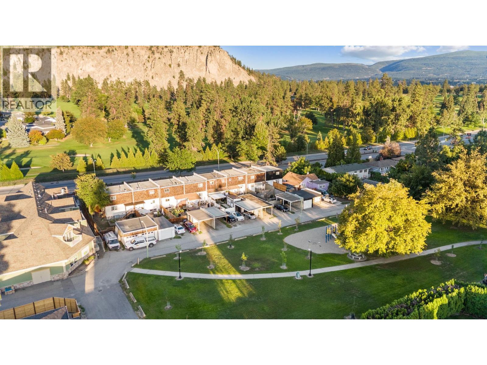 Photo 12 of 1040 Glenmore Drive, Kelowna BC