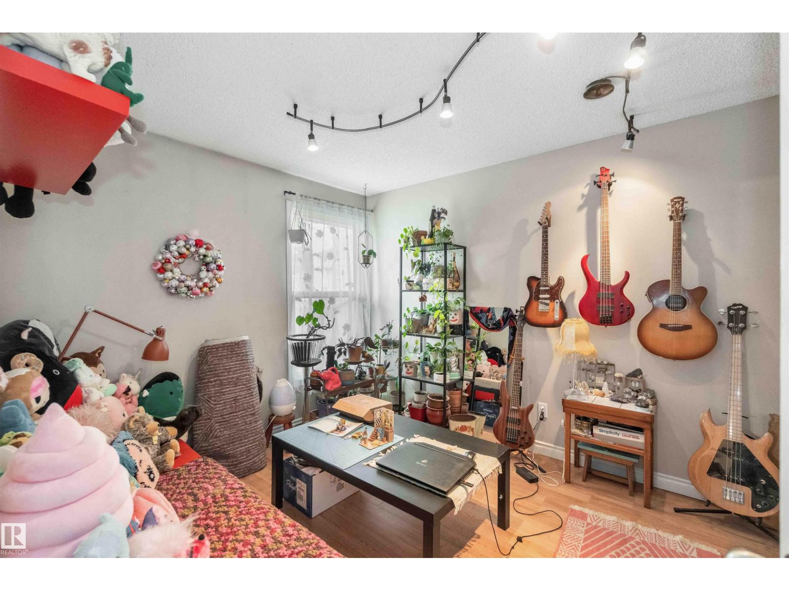 Photo 3 of 7026 Millwoods Rd Nw, Edmonton AB