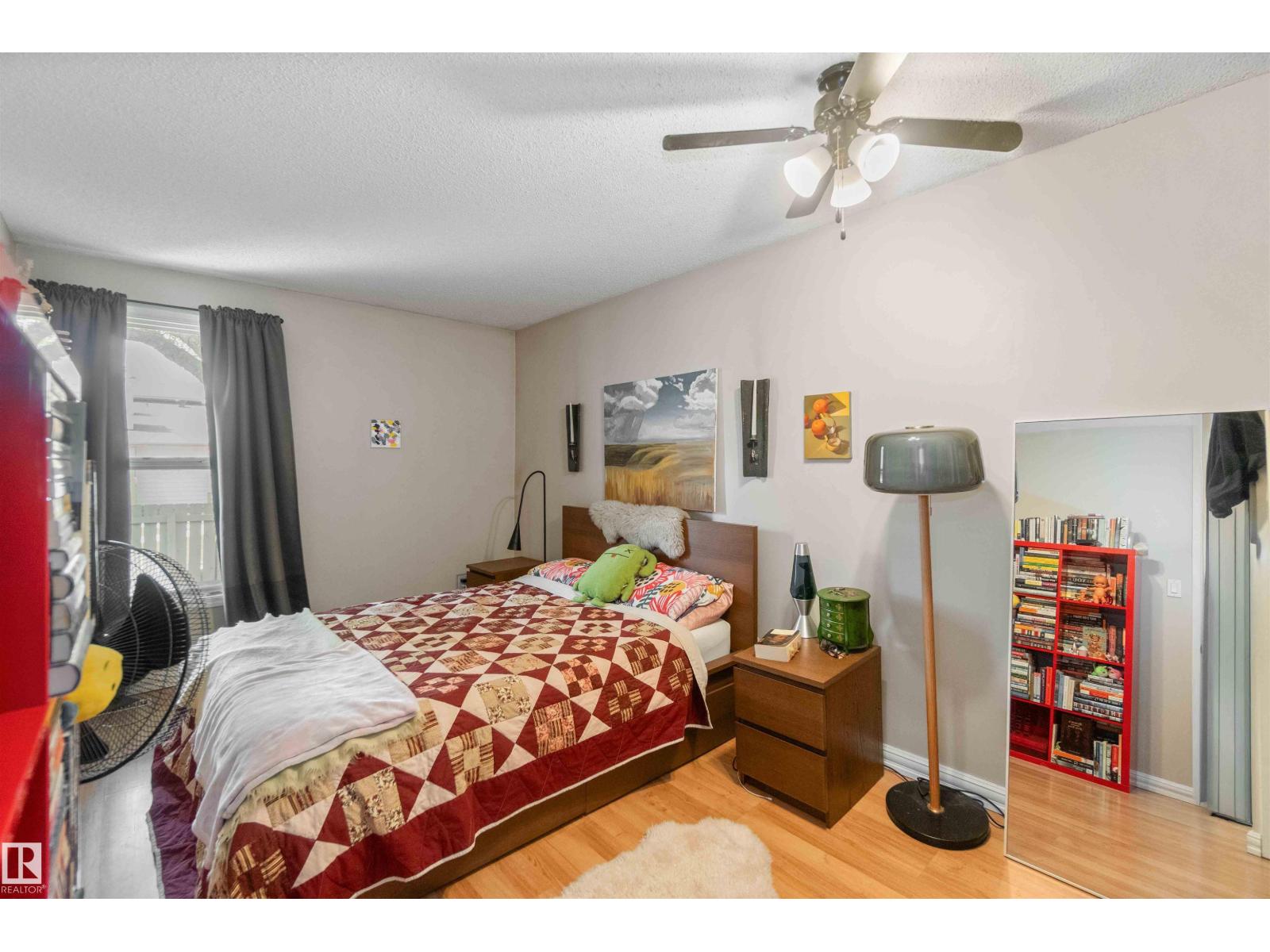 Photo 8 of 7026 Millwoods Rd Nw, Edmonton AB