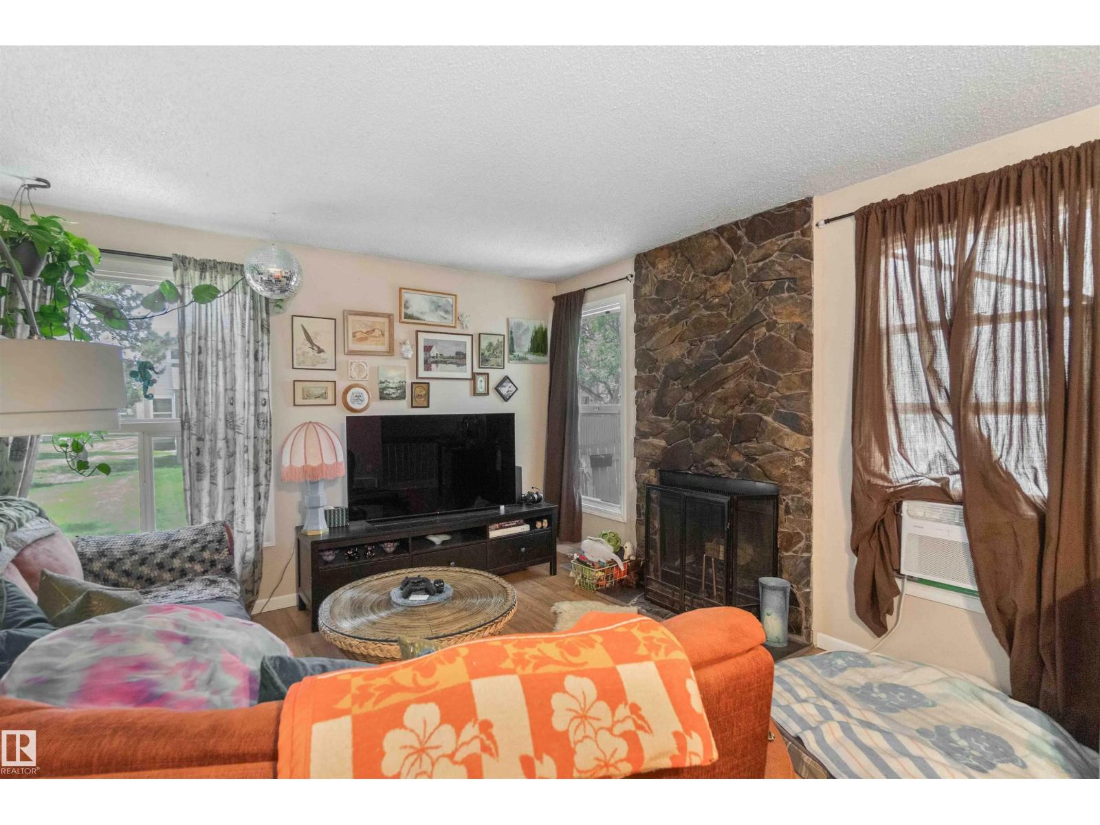 Photo 2 of 7026 Millwoods Rd Nw, Edmonton AB