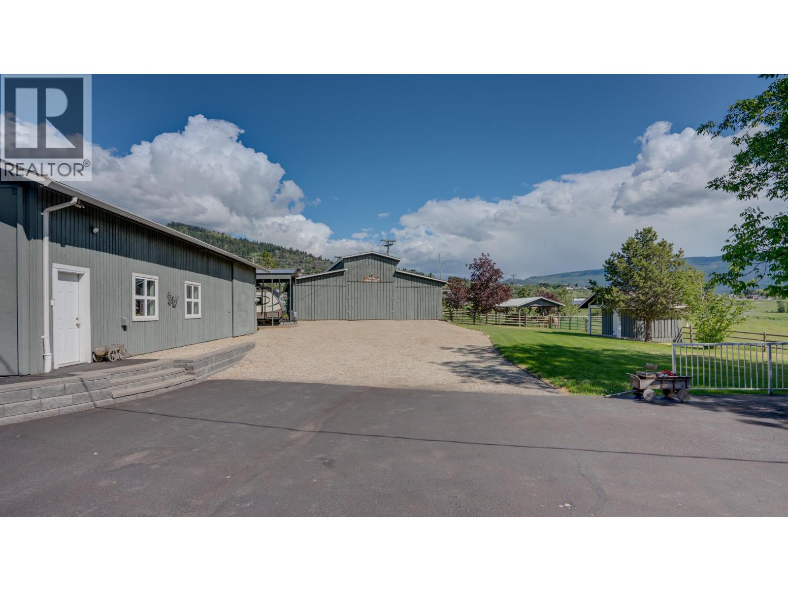 Photo 23 of 620 Mountview Road, Vernon BC