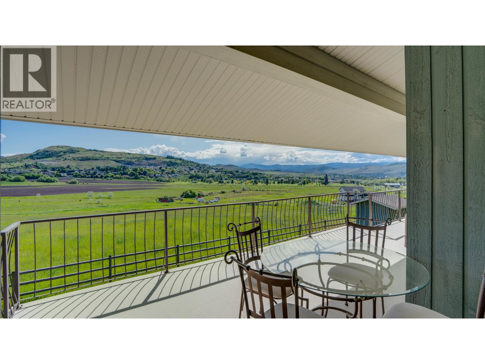 Photo 10 of 620 Mountview Road, Vernon BC