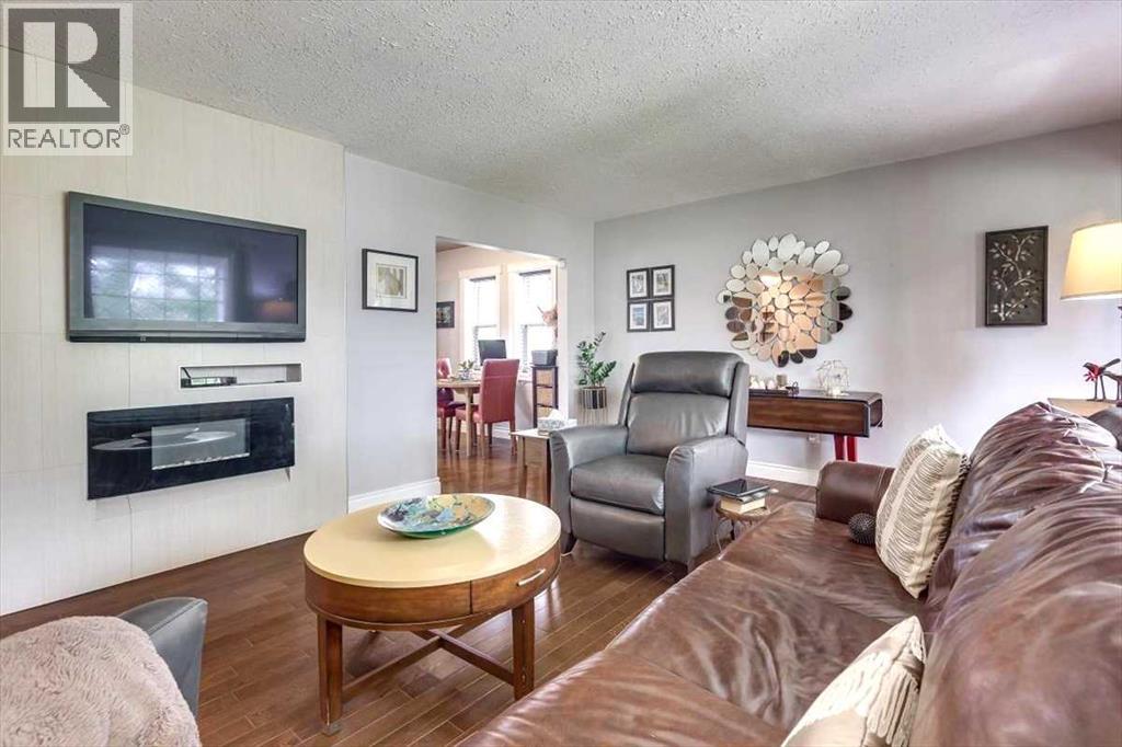 Photo 8 of 4109 51 A Street, Red Deer AB