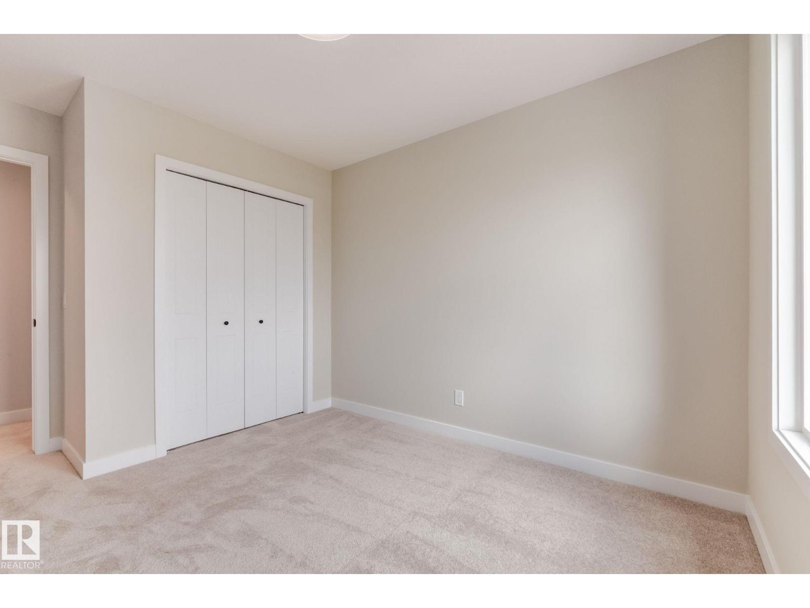 Photo 11 of 2117 Crossbill Ln Nw, Edmonton AB