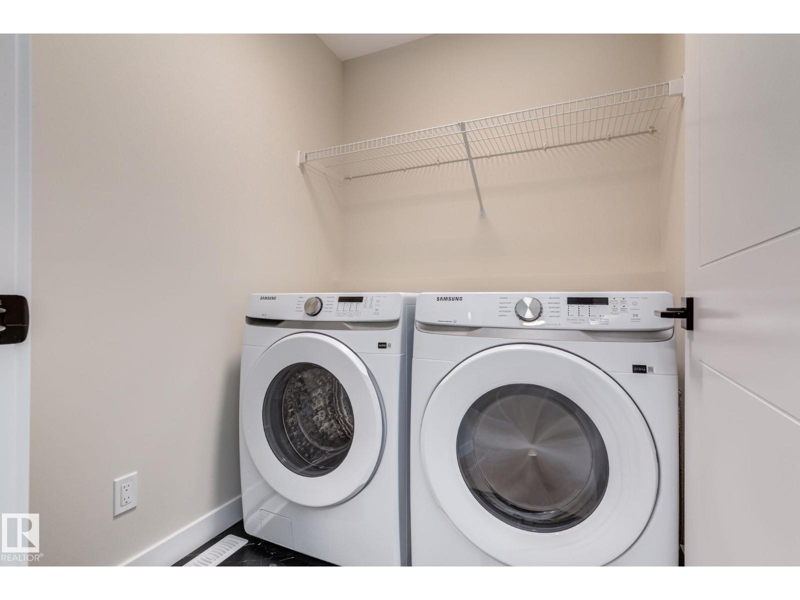 Photo 5 of 2117 Crossbill Ln Nw, Edmonton AB