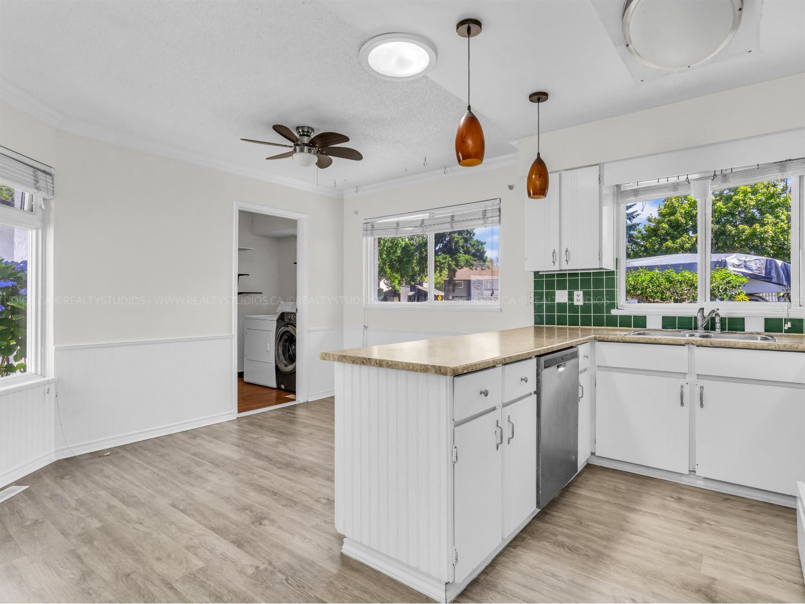 7075 129A STREET, Surrey