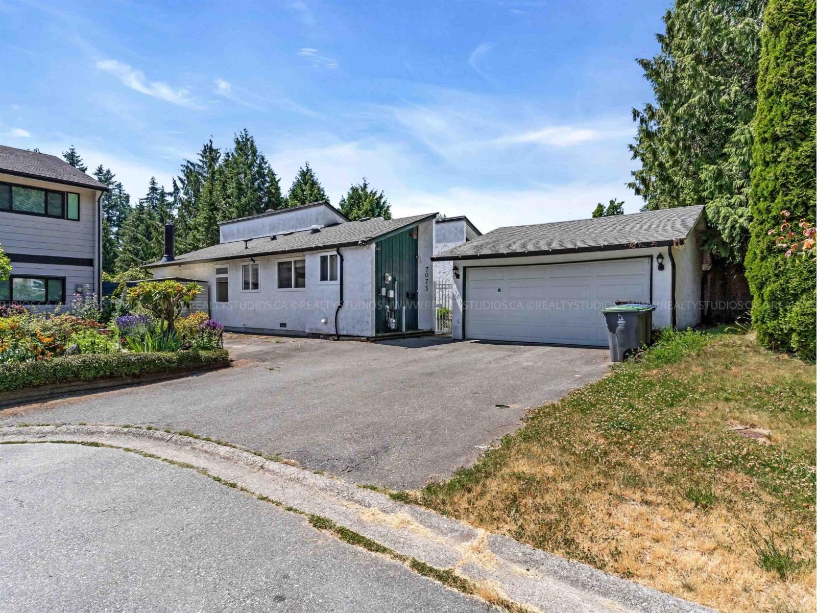7075 129A STREET, Surrey