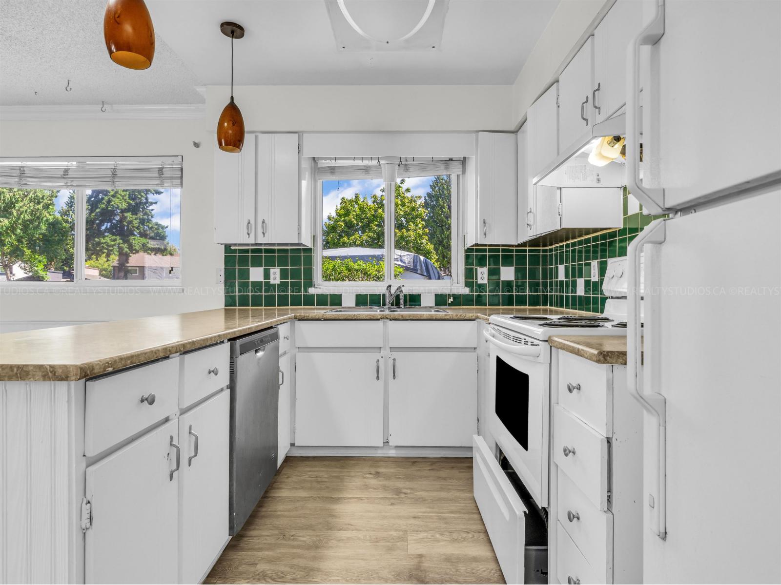 7075 129A STREET, Surrey