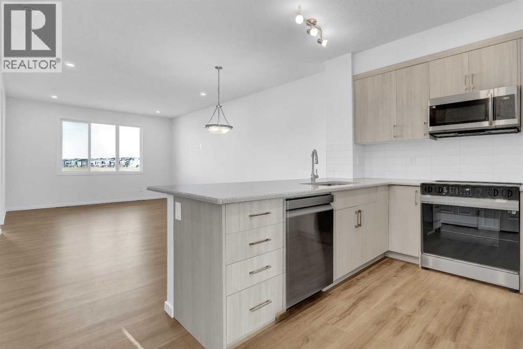 Single Family House for Sale in  Carringford Road NW Carrington Calgary 