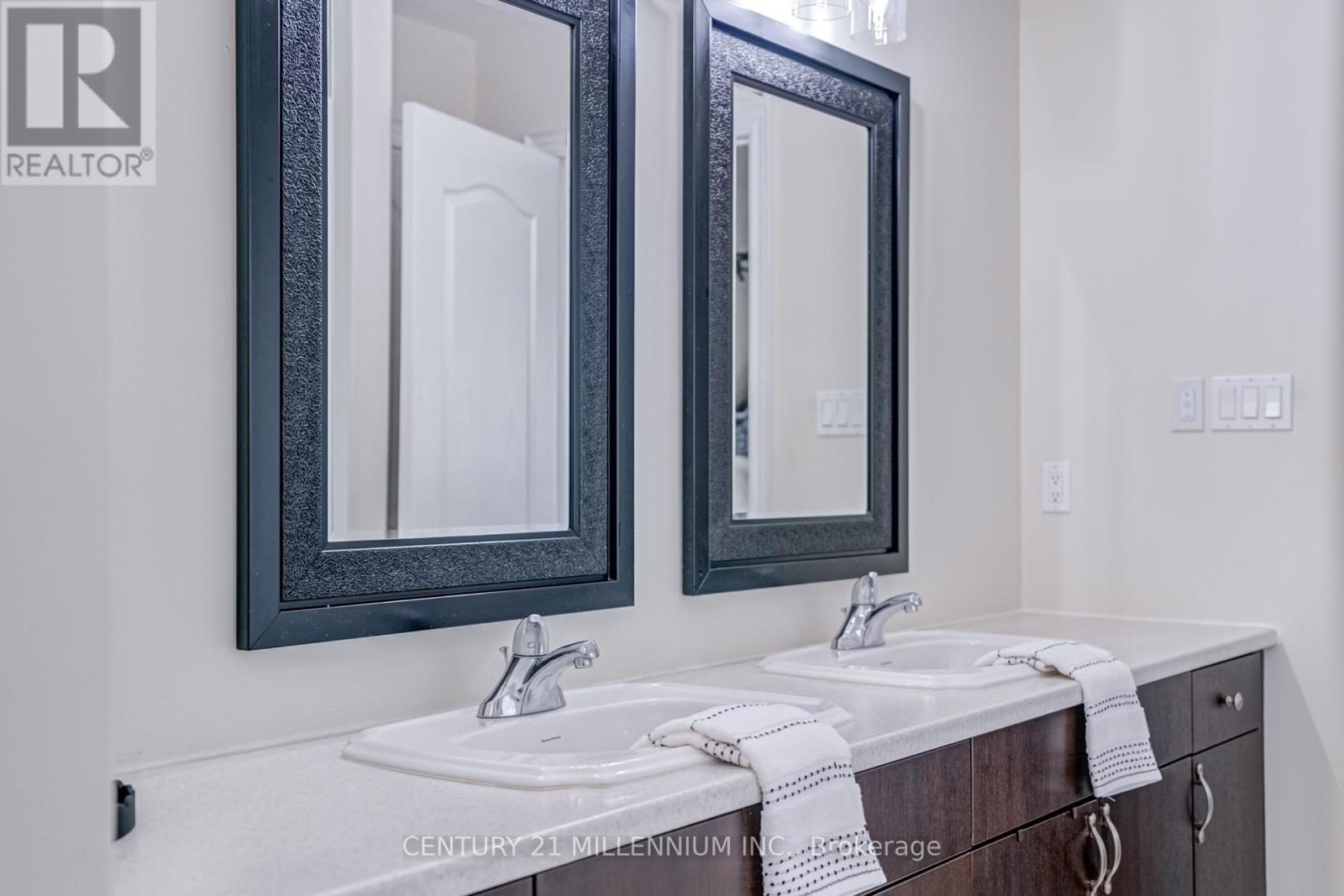 Photo 32 of 69 Preston Drive, Orangeville ON