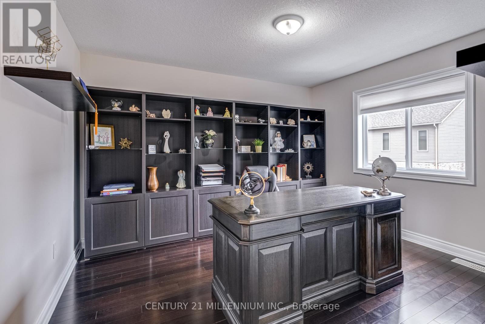 Photo 37 of 69 Preston Drive, Orangeville ON
