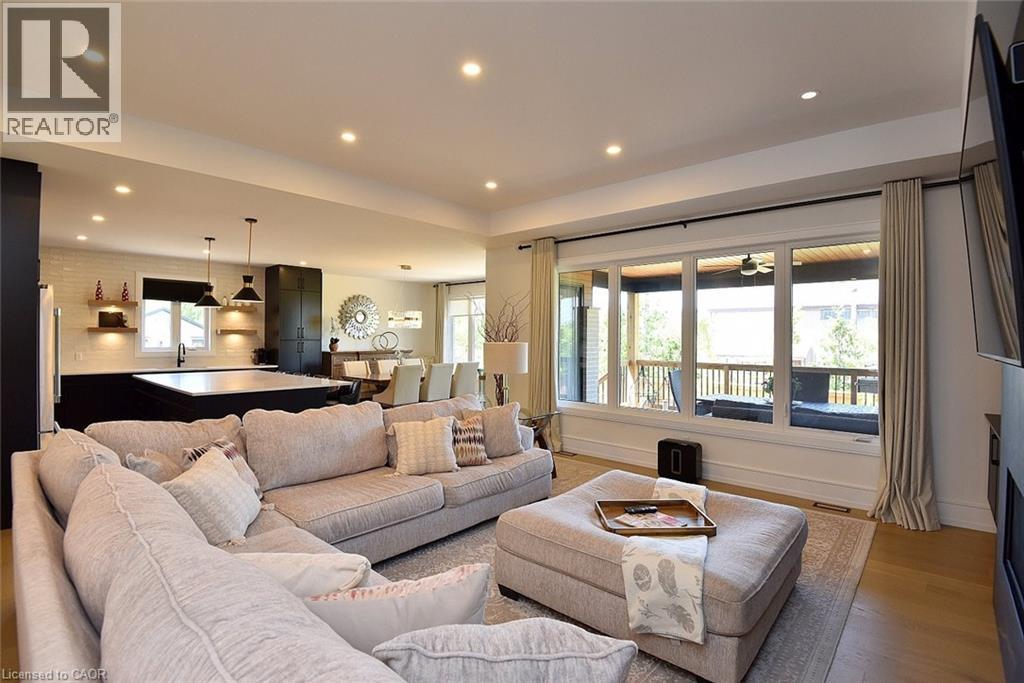 Photo 4 of 3642 Vosburgh Place, Campden ON