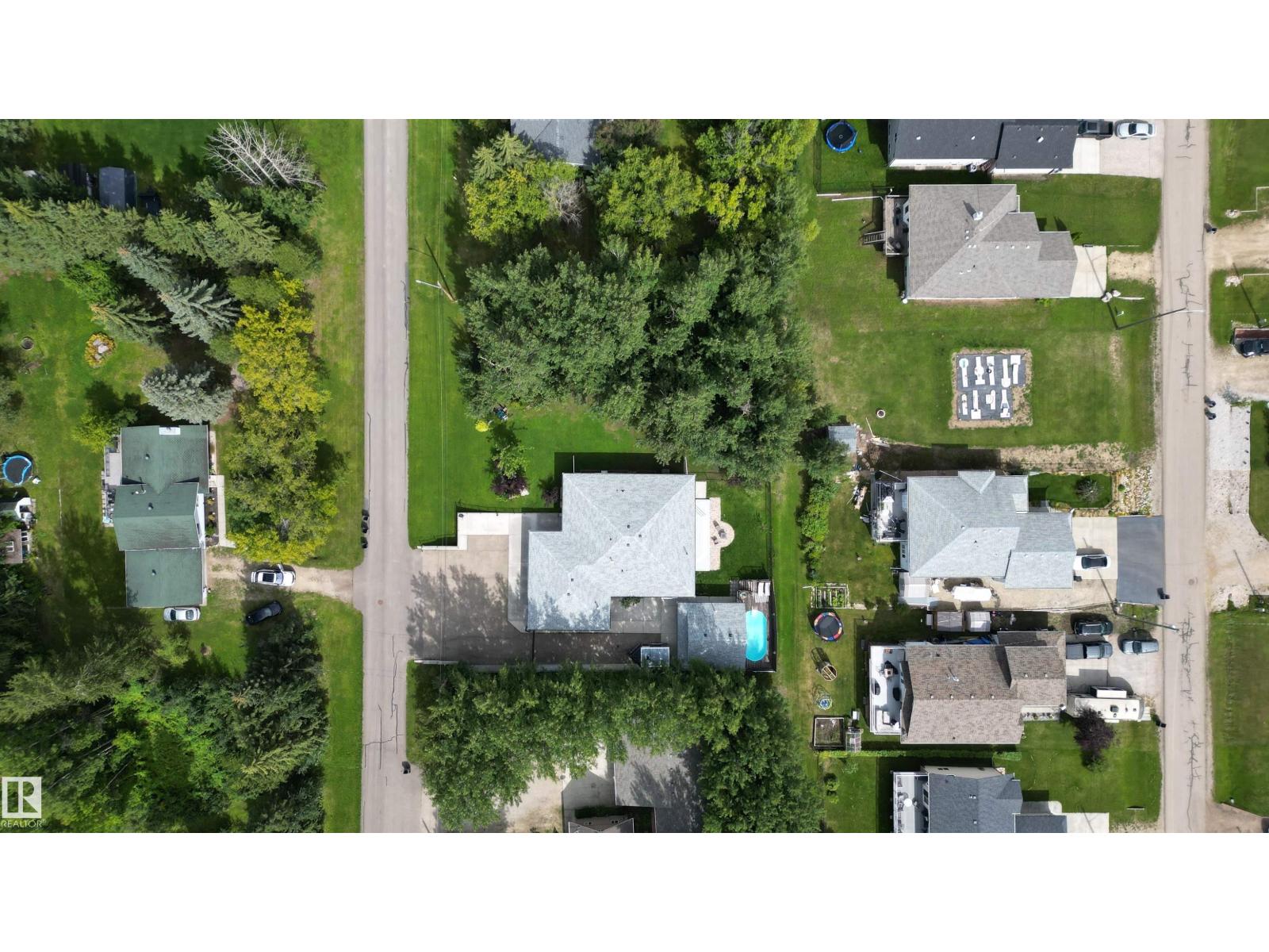 Photo 24 of 21 Power Dr, Rural Lac Ste Anne County AB