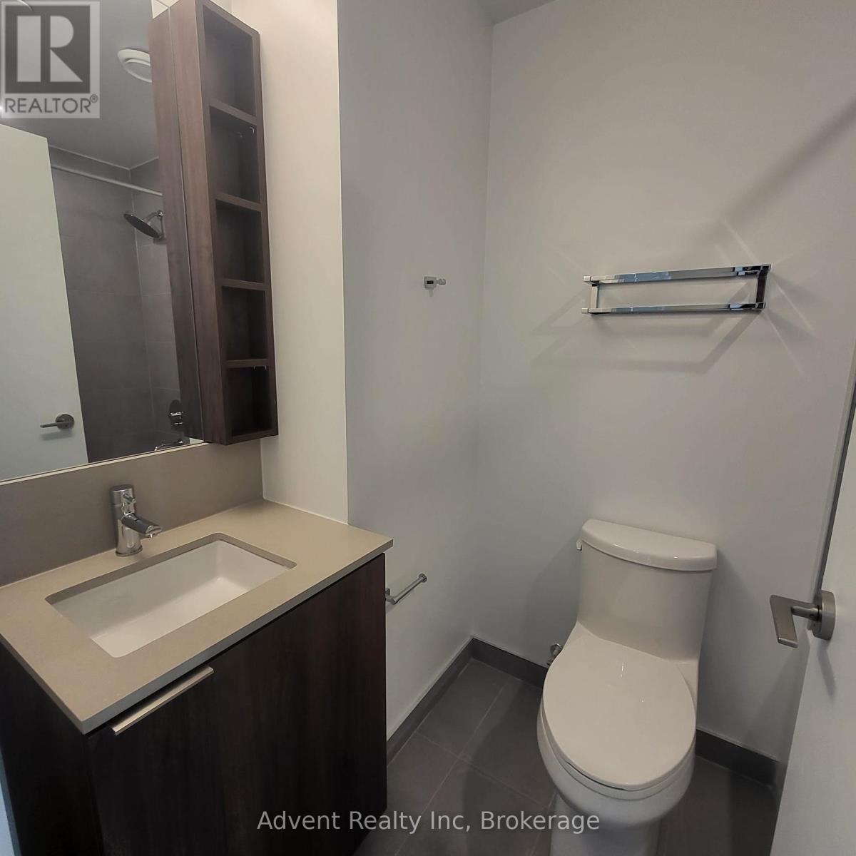 Photo 10 of 5505 7890 Jane Street, Vaughan ON