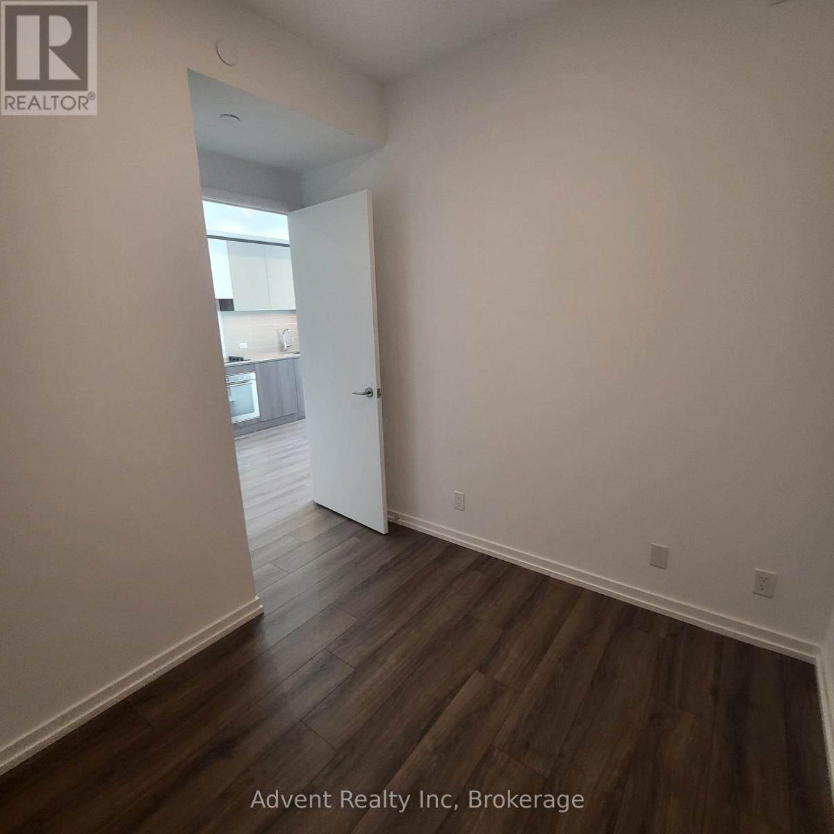 Photo 8 of 5505 7890 Jane Street, Vaughan ON
